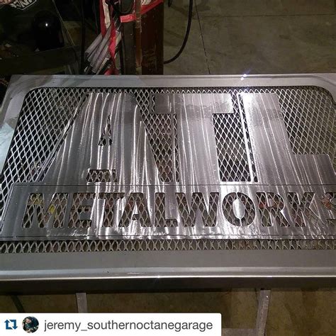 aluminum sign fabricators|sign manufacturer near me.